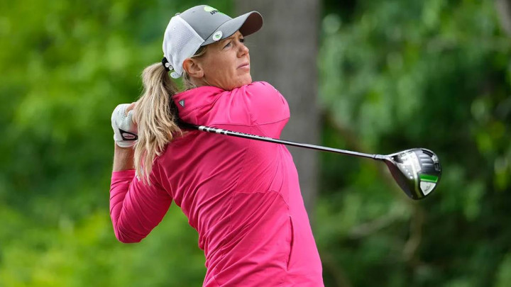 LPGA Pro Amy Olson tuyên bố giải nghệ ở tuổi 31