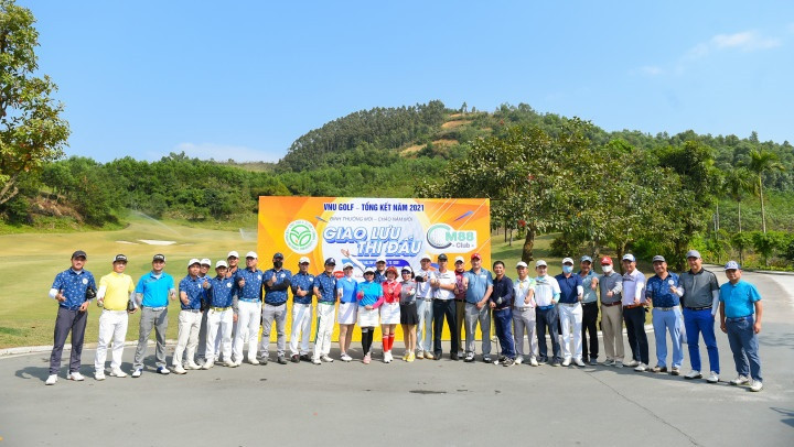 Những bông hồng CLB Golf Đại Học Quốc gia HN tham dự giải Vô địch các Câu lạc bộ golf Toàn quốc 2022