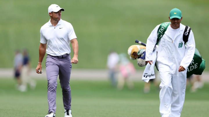 Tại sao Caddie của Rory McIlroy mặc jumpsuit số 89 tại The Masters?