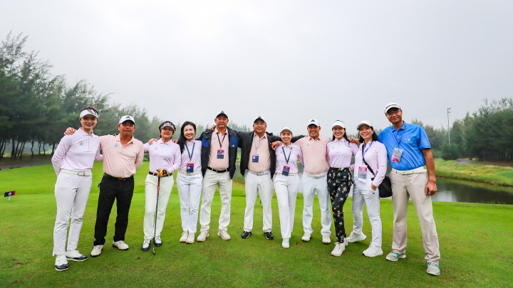 Golf Life Club thắng tuyệt đối trước CLB T74 ở vòng Tứ kết Nữ