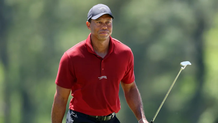 Không giới hạn, Tiger Woods muốn “phá hủy” logo Sun Day Red
