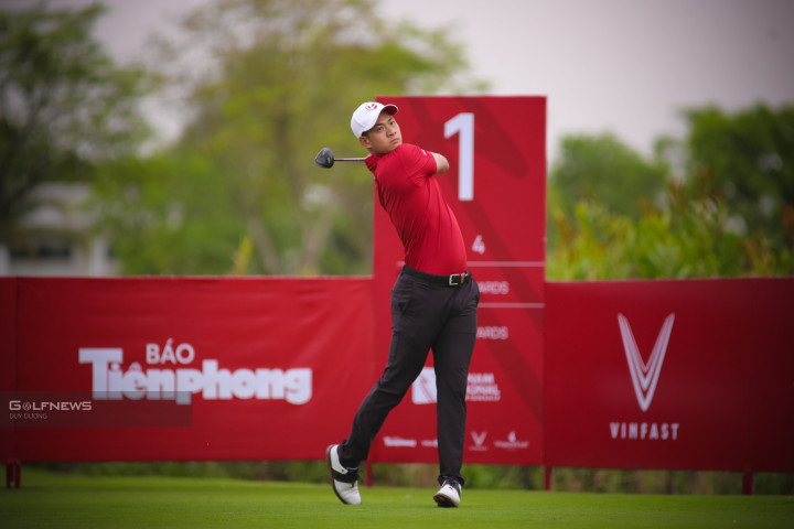 Trương Chí Quân đứng trước nguy cơ lỡ cắt tại Giải Vô địch Golf Quốc gia 2022 - Cúp VinFast