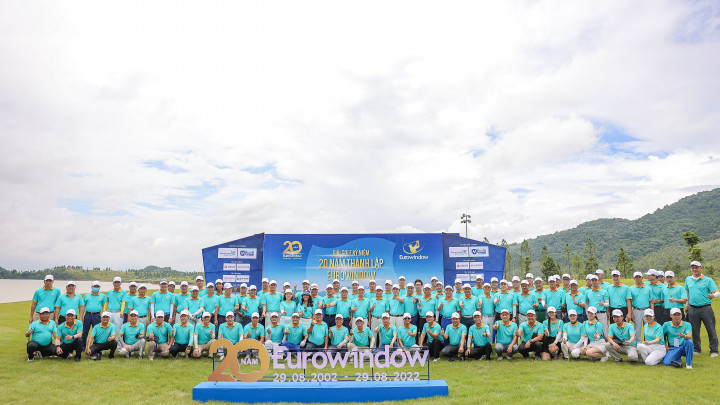 Gần 150 golfer tham dự giải golf chào mừng kỷ niệm 20 năm thành lập Eurowindow