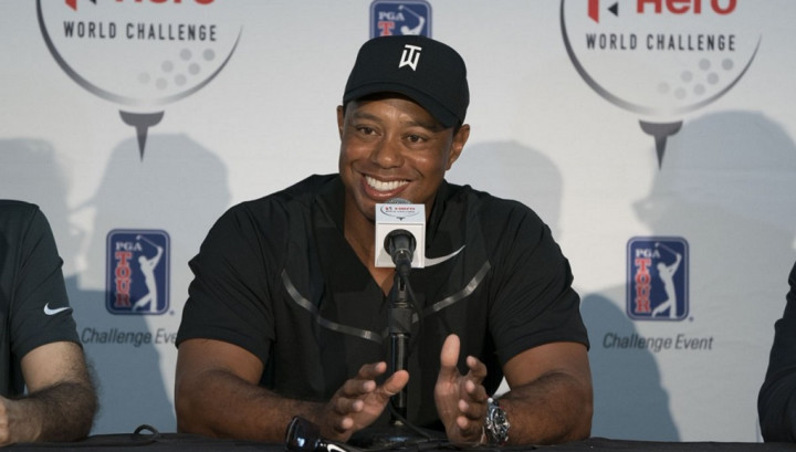 Tiger Woods thuyết phục các golfer ở lại với PGA Tour