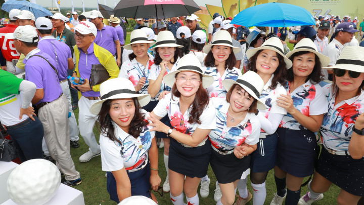 12 đội tuyển Nữ tham dự vòng chung kết Vô địch các Câu lạc bộ golf Hà Nội Mở rộng 2022