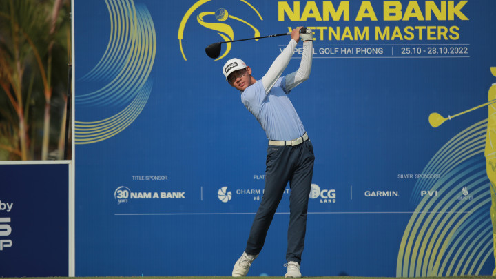 Lê Khánh Hưng đạt giải golfer nghiệp dư xuất sắc nhất tại Nam A Bank Vietnam Masters