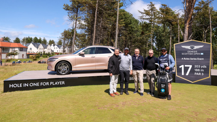 Caddie được nhận ô tô tại Genesis Scottish Open khi golfer ghi hole in one