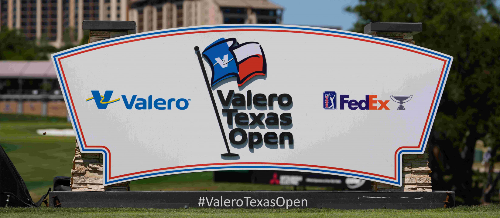 Người chiến thắng Valero Texas Open nhận được bao nhiêu tiền thưởng?