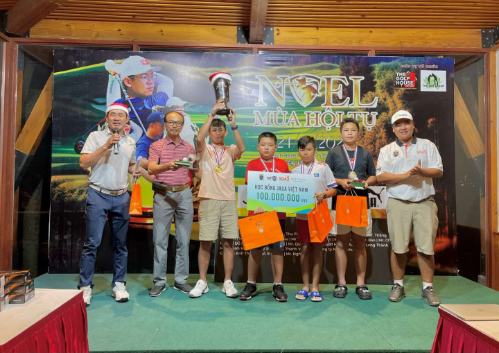 Tổ chức thành công sự kiện truyền cảm hứng golf “Noel - Mùa hội tụ”