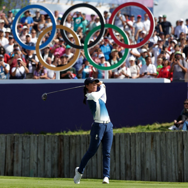 Celine Boutier toả sáng trước sự cổ vũ của khán giả nhà tại Olympic Paris 2024 - Ảnh 1.