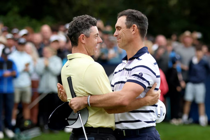 Billy Horschel đánh bại Rory McIlroy sau cú eagle ở hố playoff để lên ngôi BMW PGA Championship - Ảnh 1.